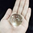 画像5: 天然水晶 丸玉  一点物！！レインボー入り 34.5mm（アクリル台座付き） (5)