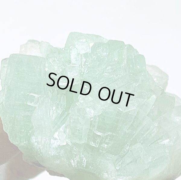 画像3: ★送料無料★ 希少な緑色の美結晶！グリーンアポフィライト原石(22) (3)