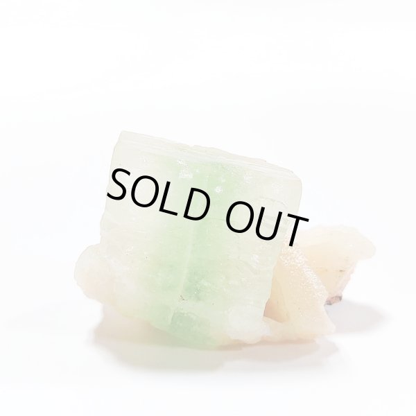 画像1: ★送料無料★ まるでお菓子のようなグリーン！ グリーンアポフィライト原石(34) (1)